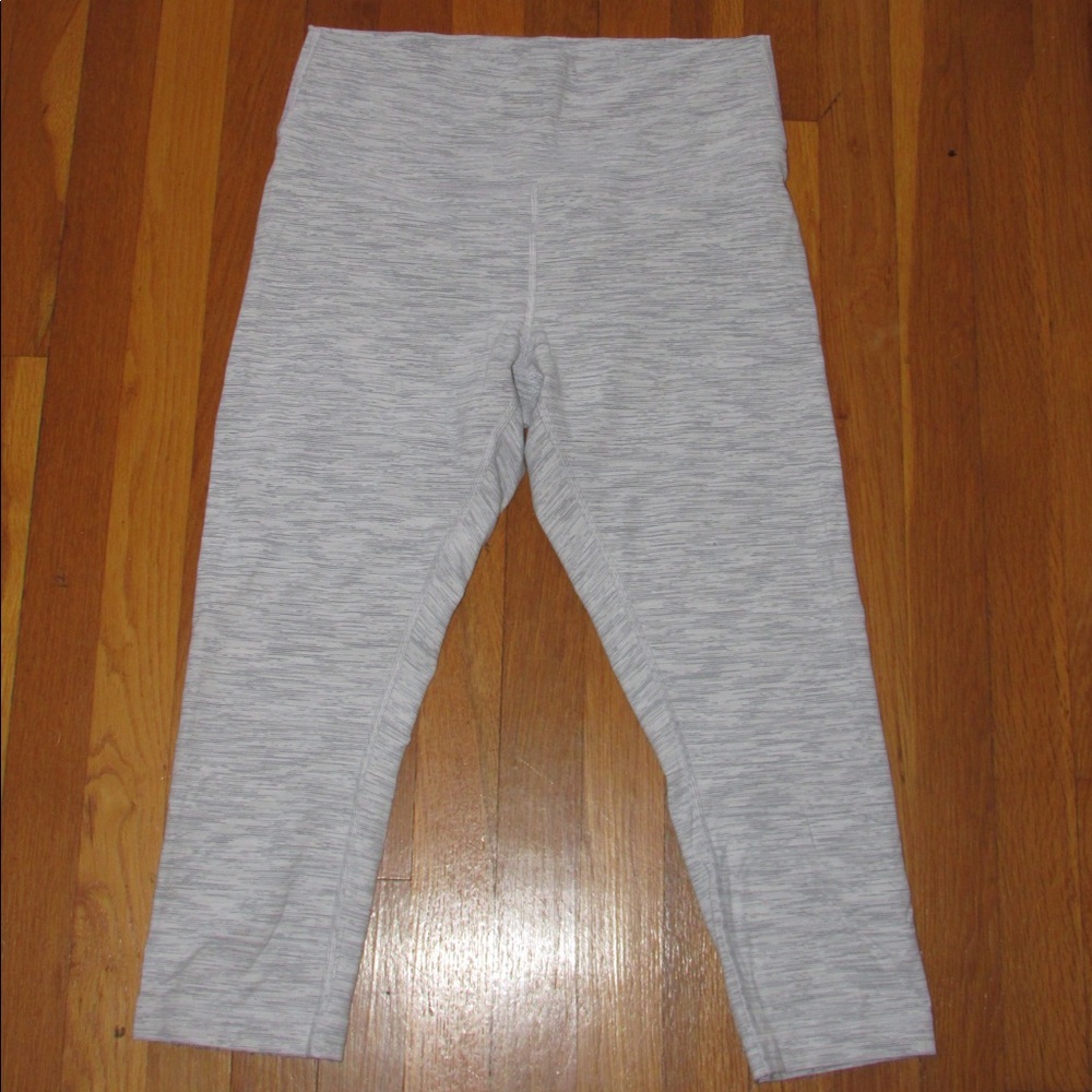 LULULEMON 7/8 LEGGINGS